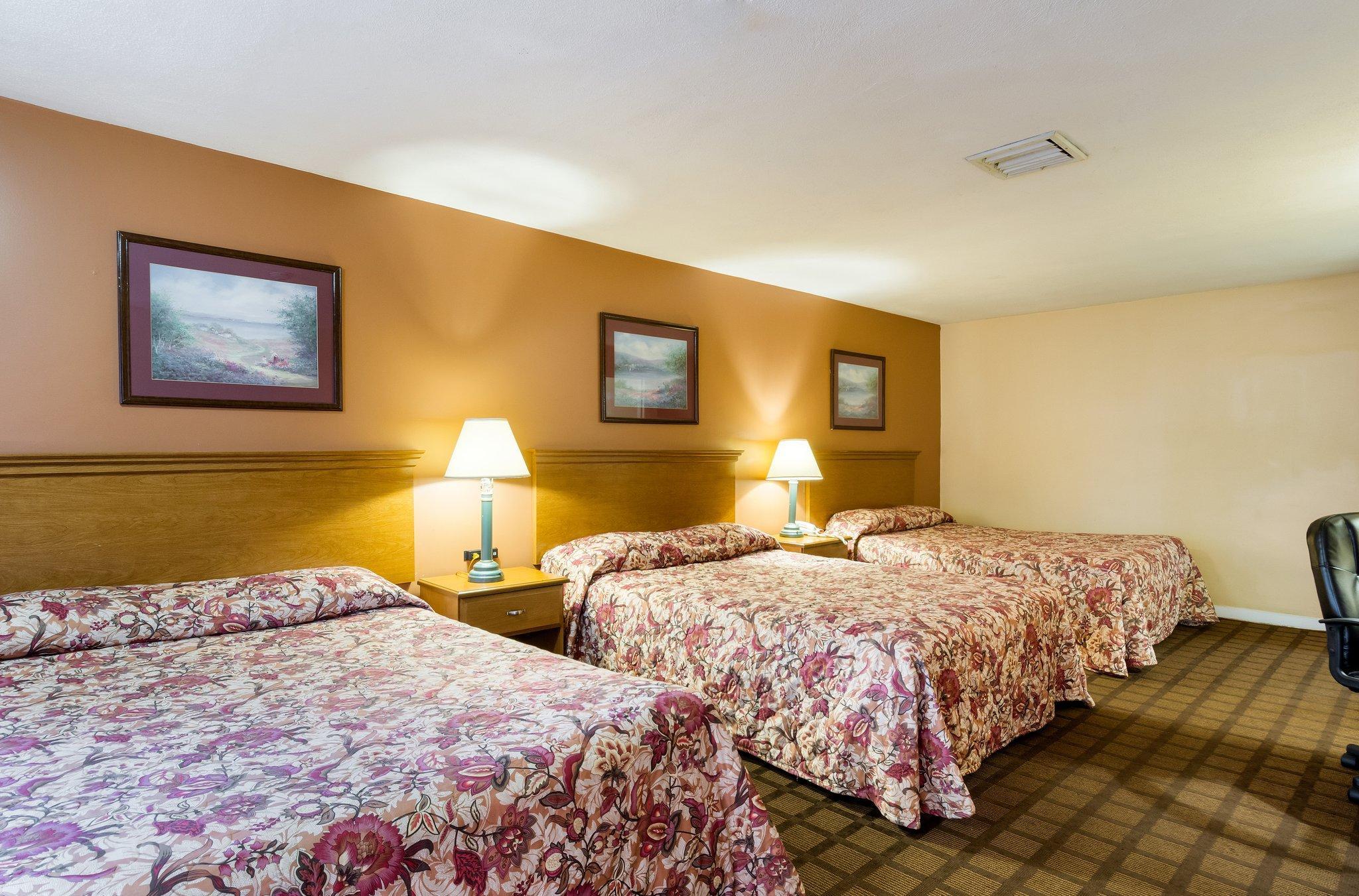 อีโคโน ลอดจ์ บอสตัน-มัลเดน Motel มอลเด็น ภายนอก รูปภาพ